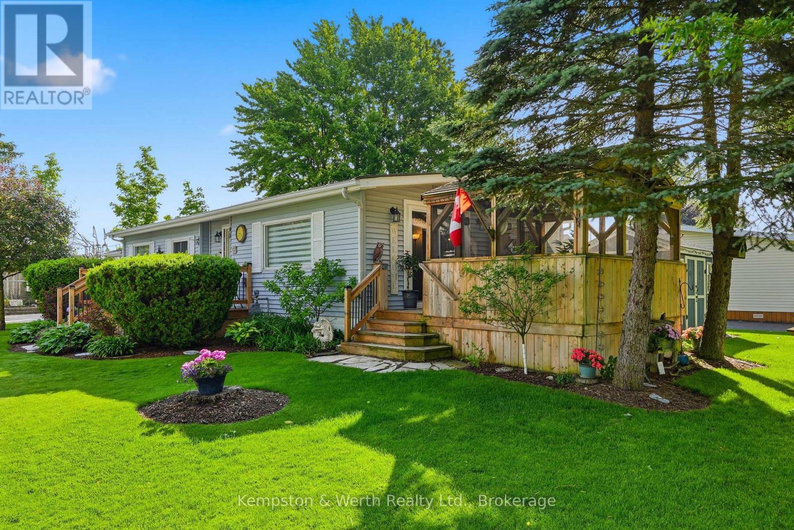 90 FAIRVIEW CRESCENT - Image 3