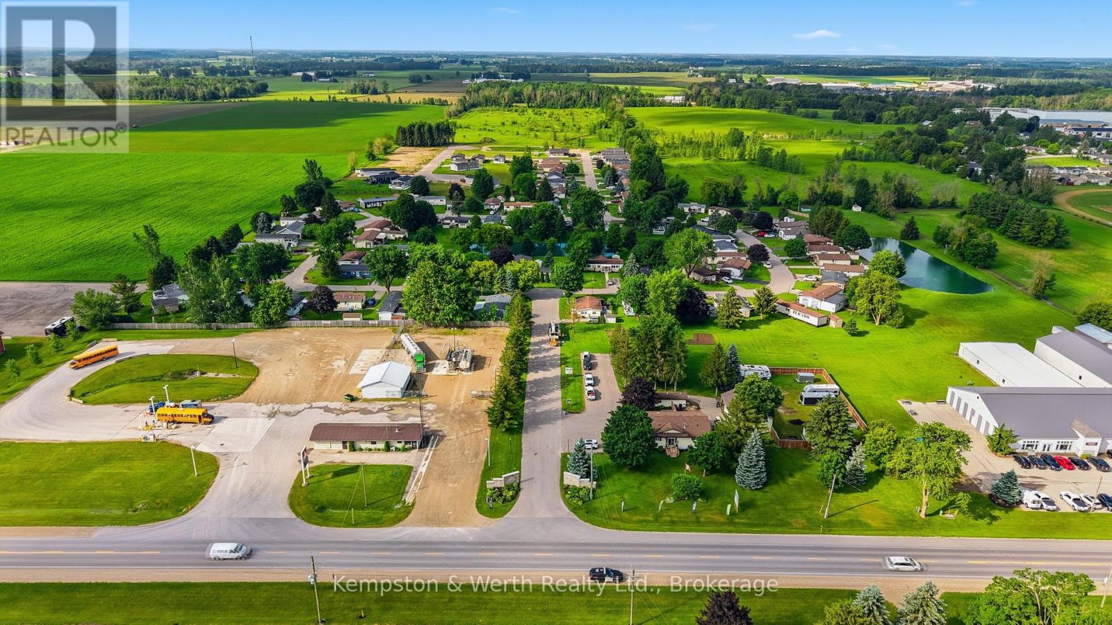 90 FAIRVIEW CRESCENT - 35
