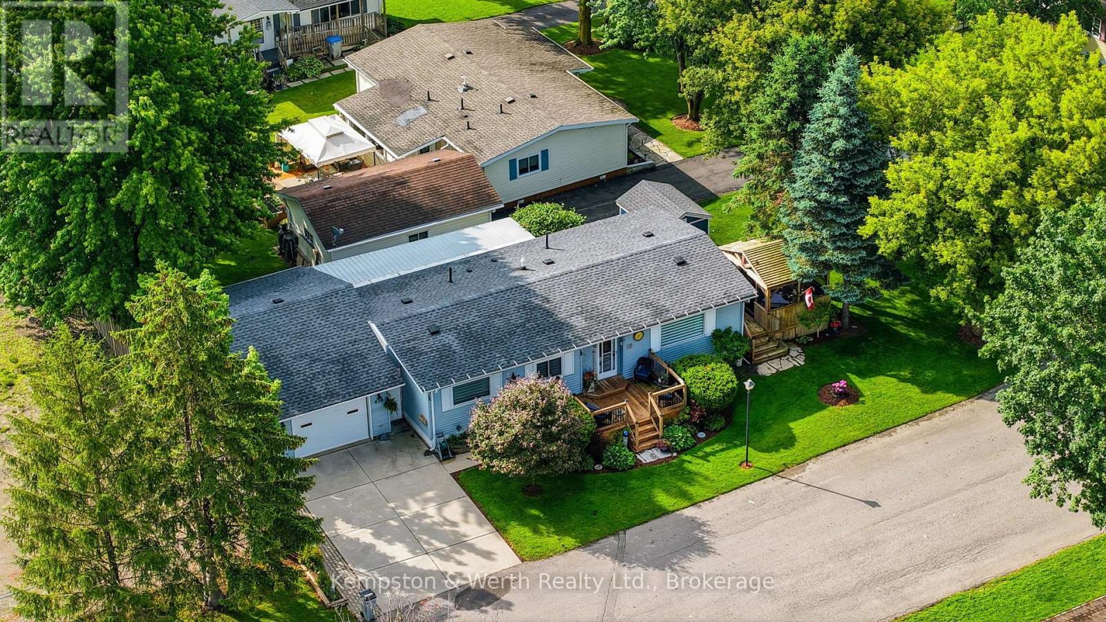 90 FAIRVIEW CRESCENT - 37