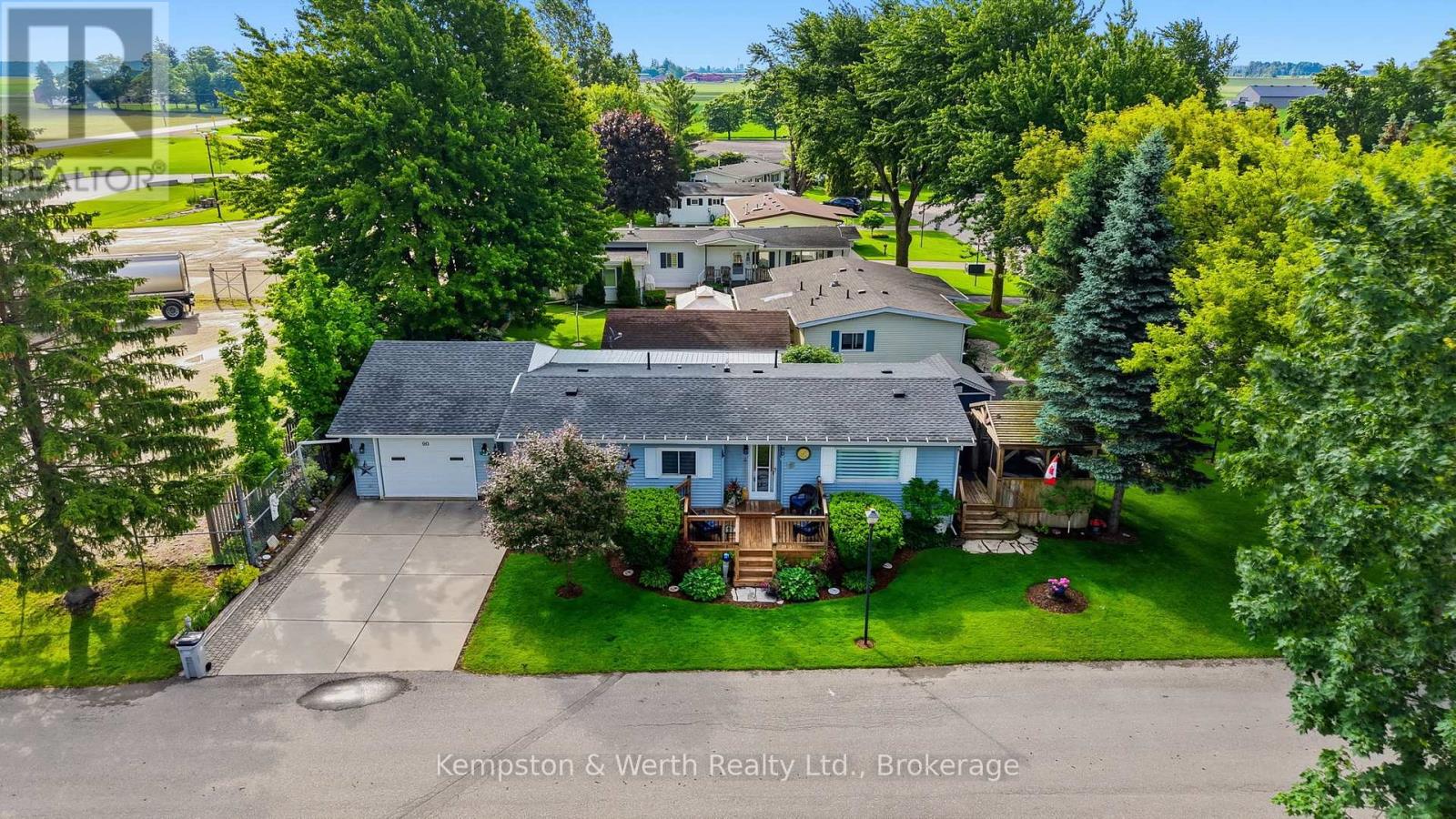 90 FAIRVIEW CRESCENT - 38
