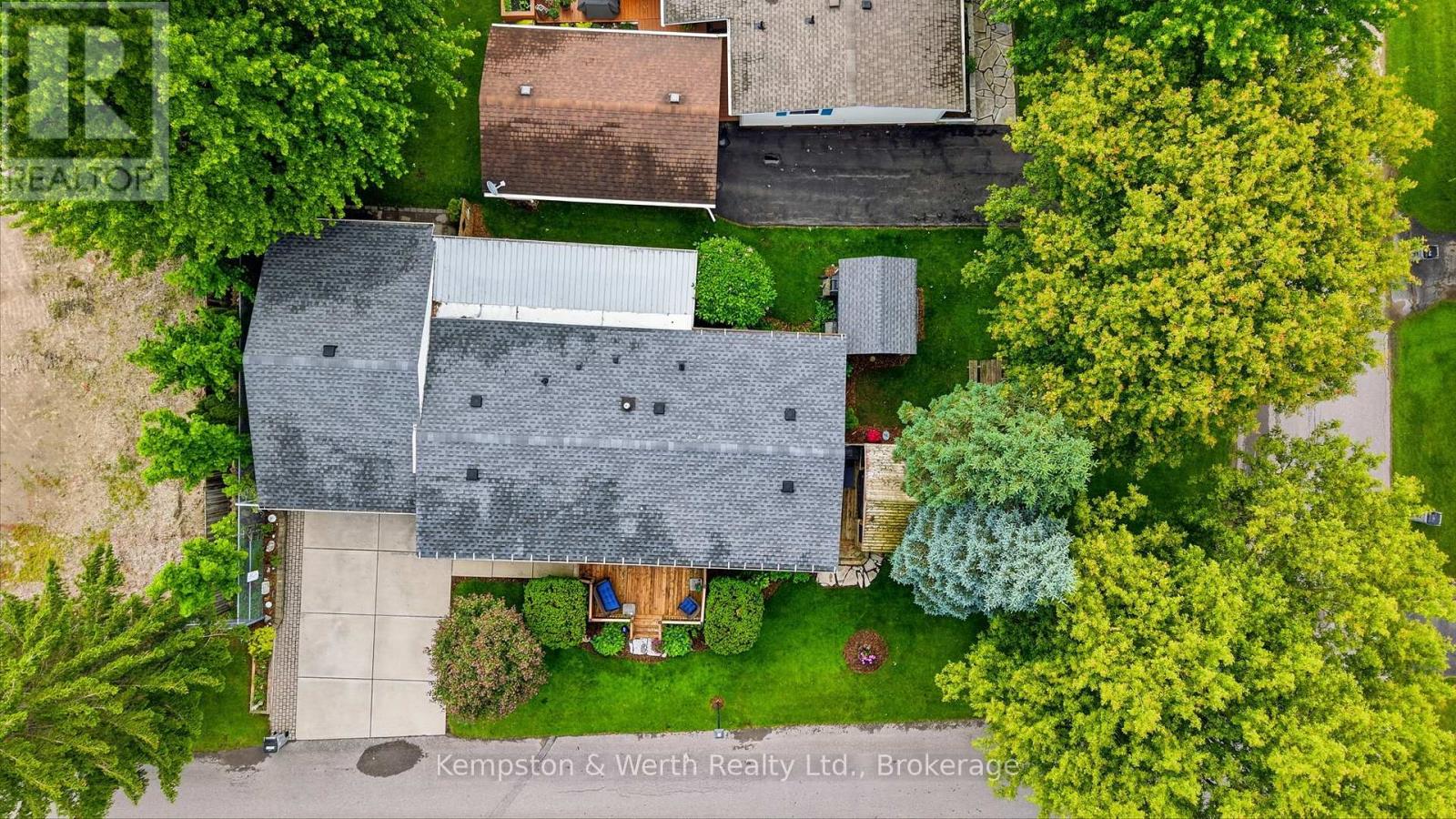 90 FAIRVIEW CRESCENT - 39