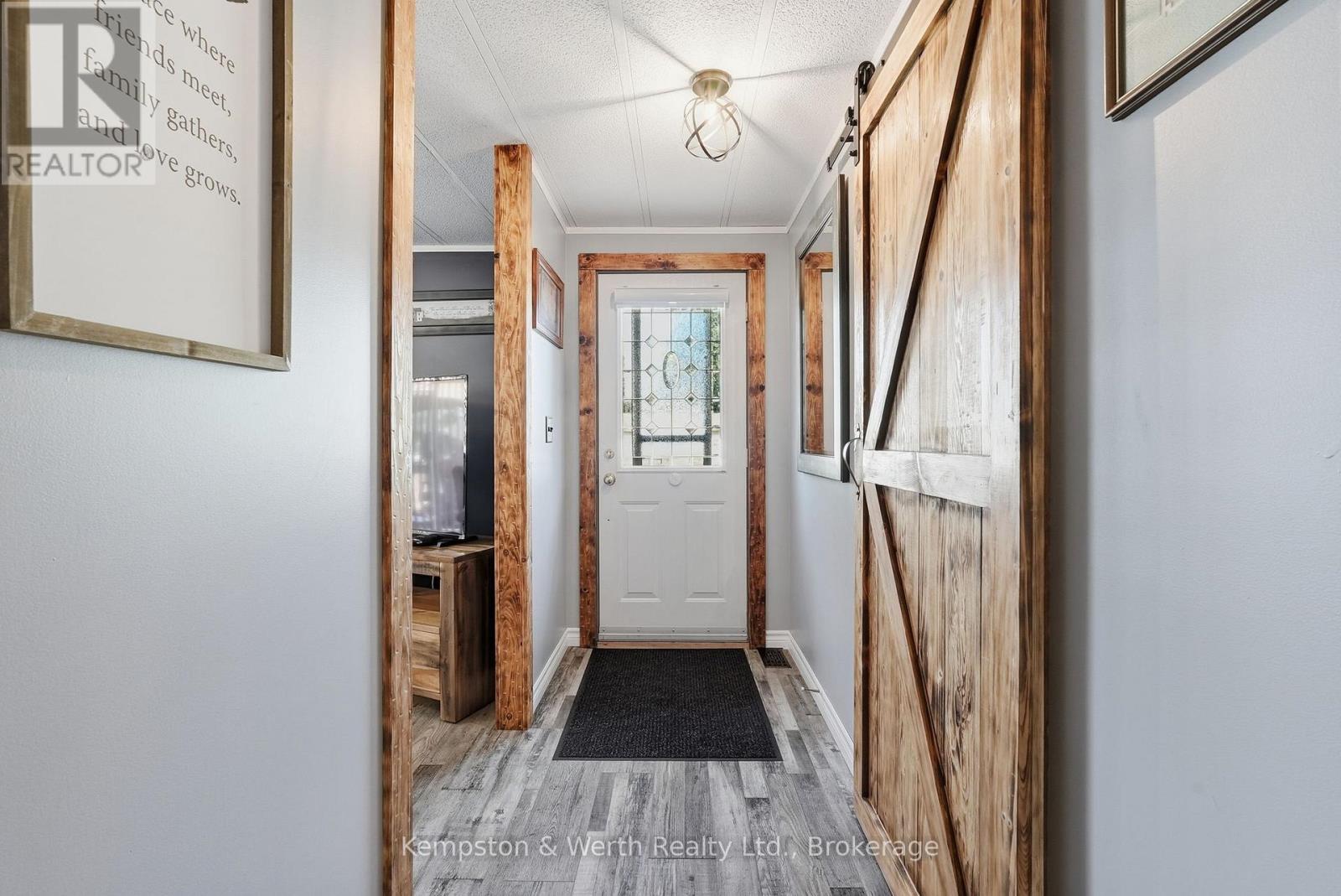 90 FAIRVIEW CRESCENT - Image 7