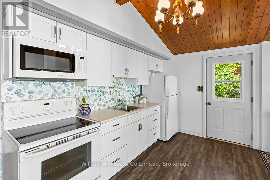 459 BRUCE ROAD 13 - 19
