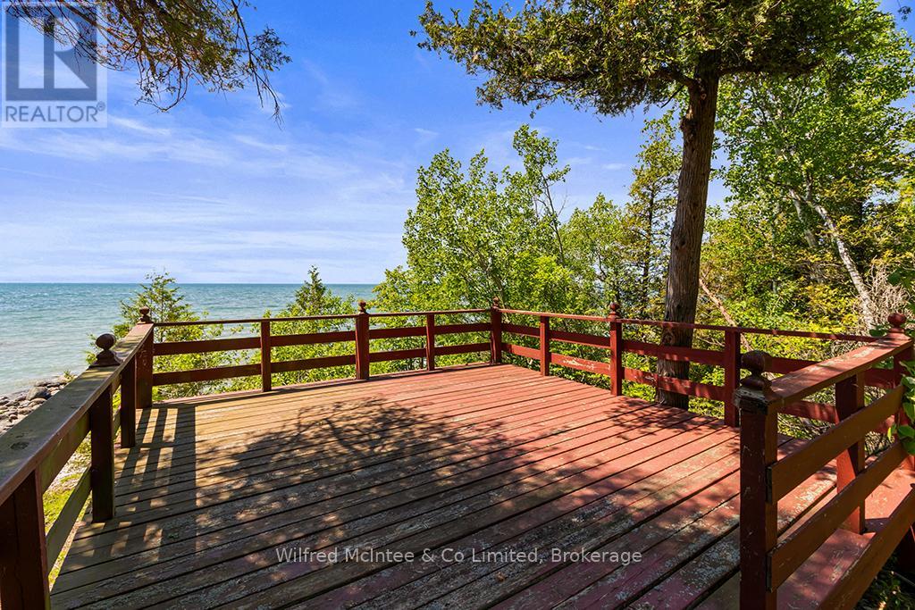 459 BRUCE ROAD 13 - 40