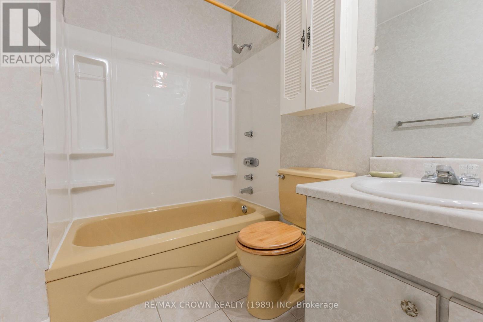 30 PINE CRESCENT - Image 19
