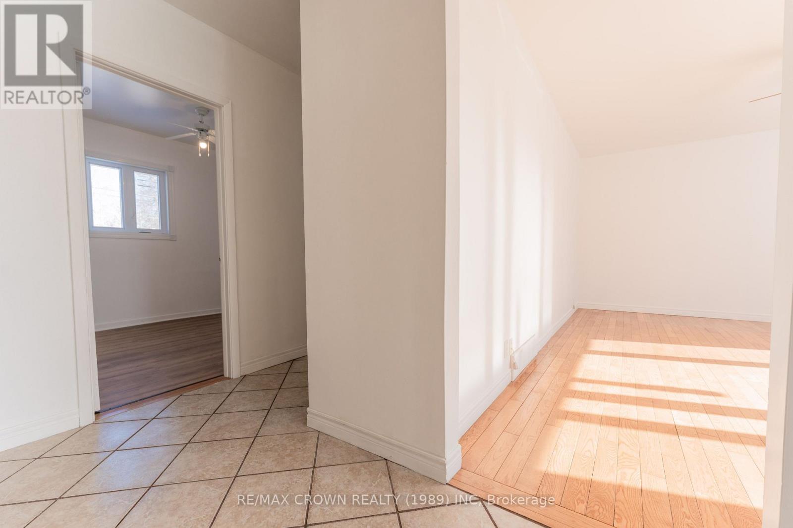 30 PINE CRESCENT - Image 10