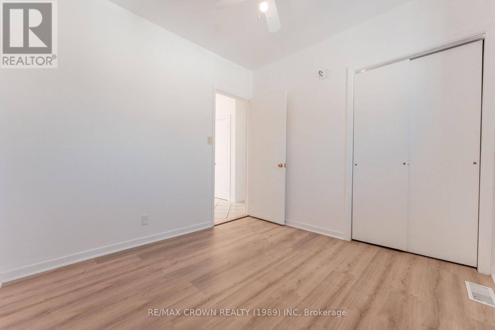 30 PINE CRESCENT - Image 15