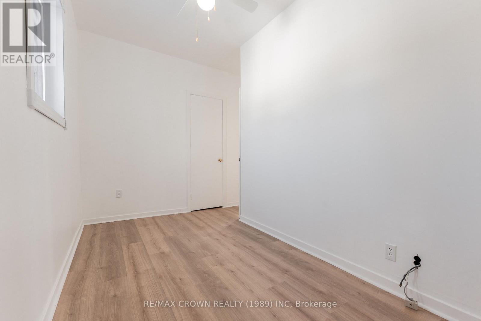 30 PINE CRESCENT - Image 17