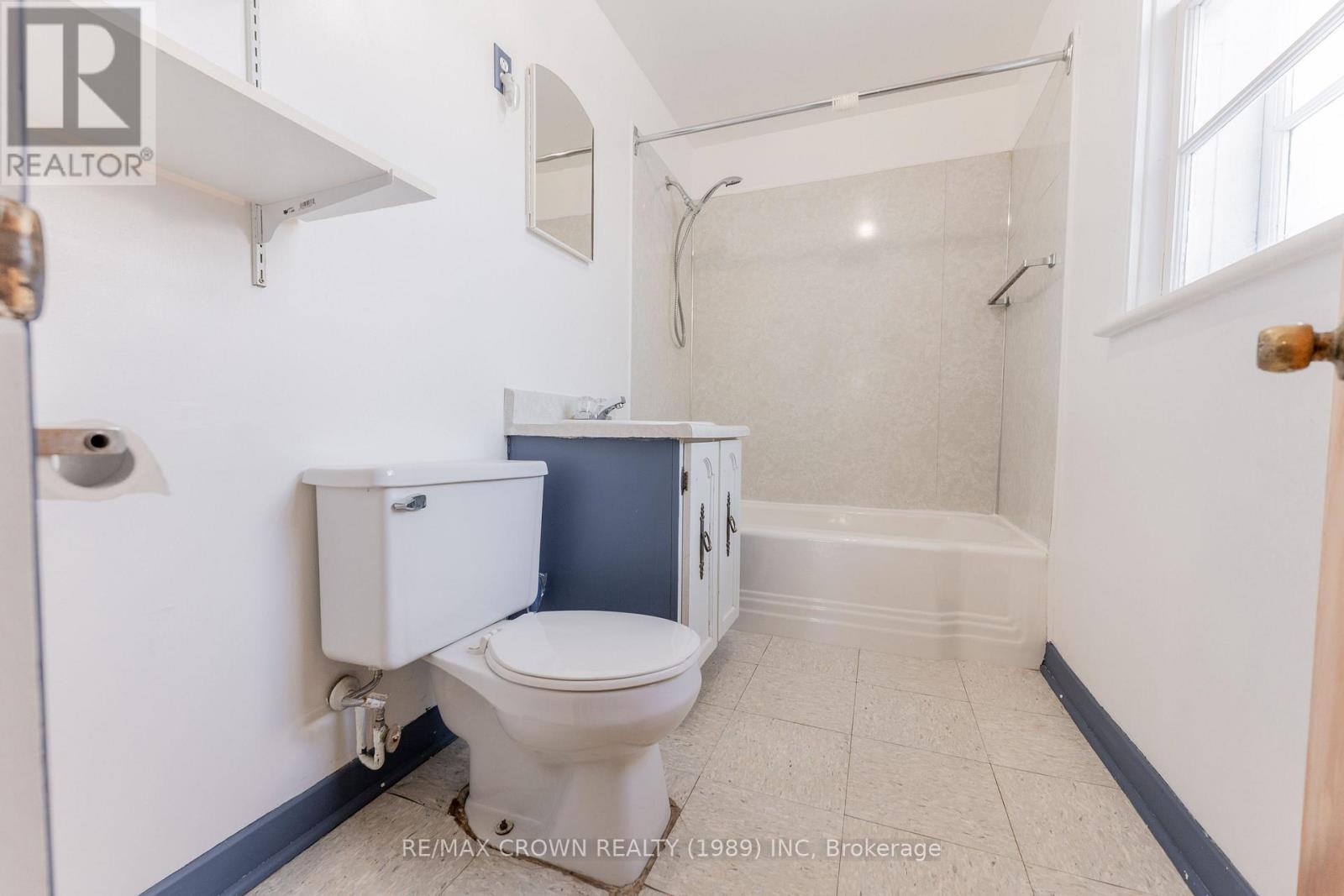 30 PINE CRESCENT - Image 26