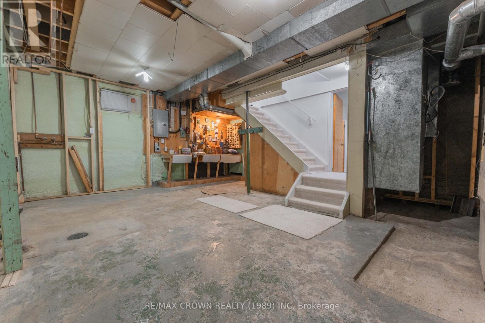 30 PINE CRESCENT - Image 35