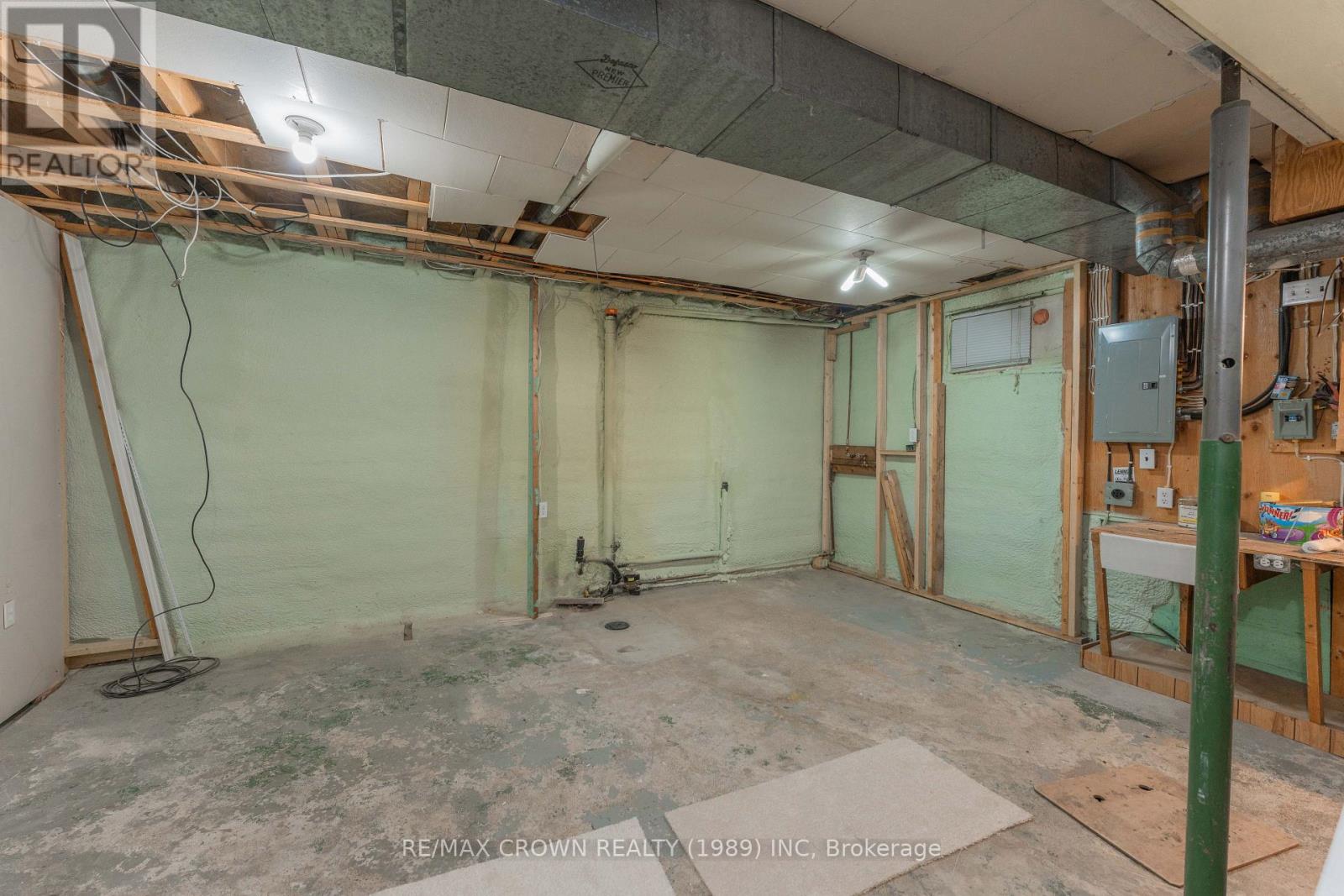 30 PINE CRESCENT - Image 34