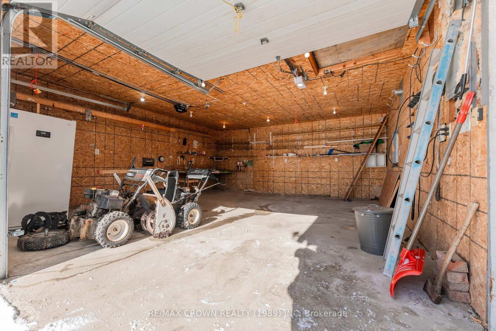 30 PINE CRESCENT - Image 39