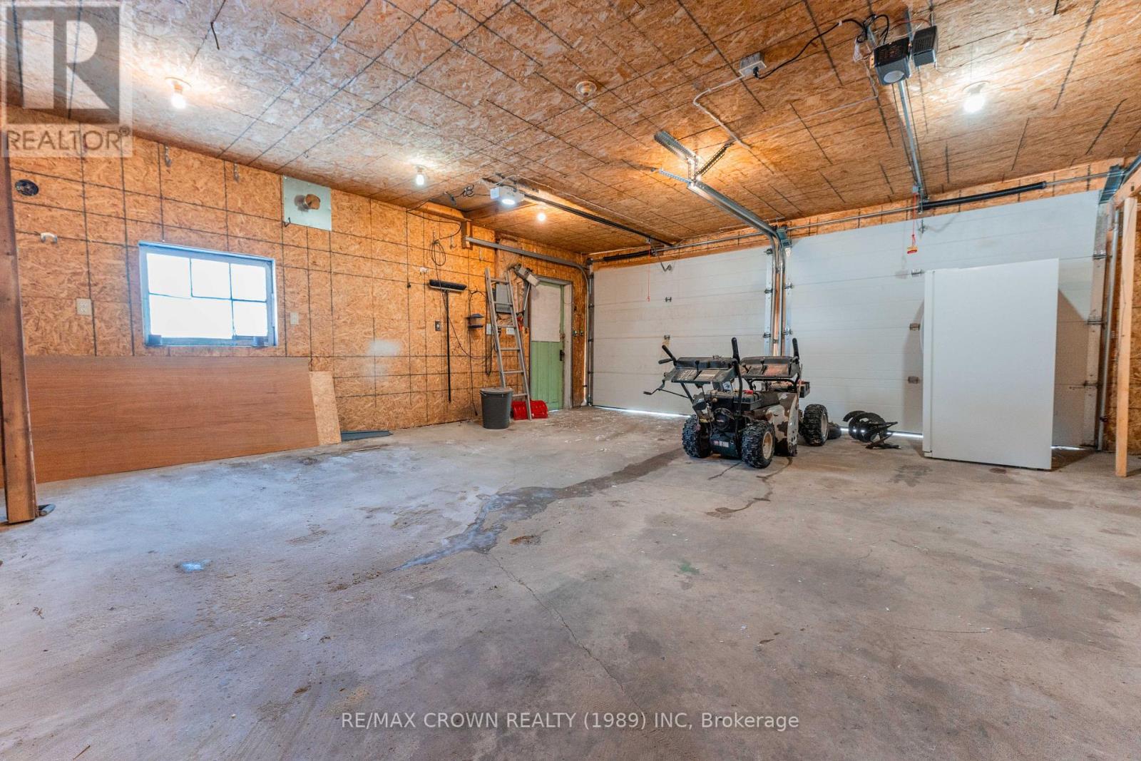 30 PINE CRESCENT - Image 40