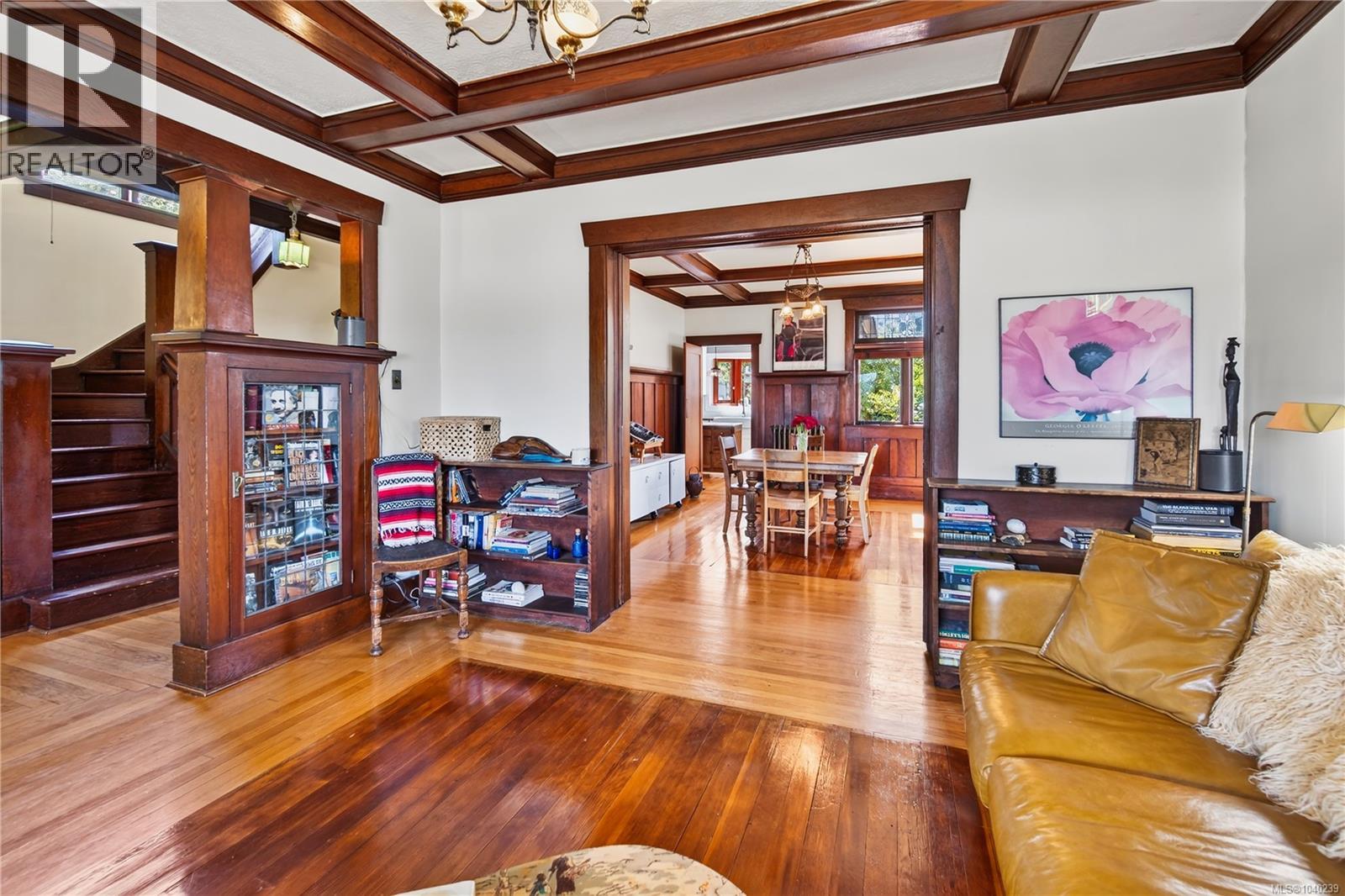 115 Machleary St, Nanaimo
