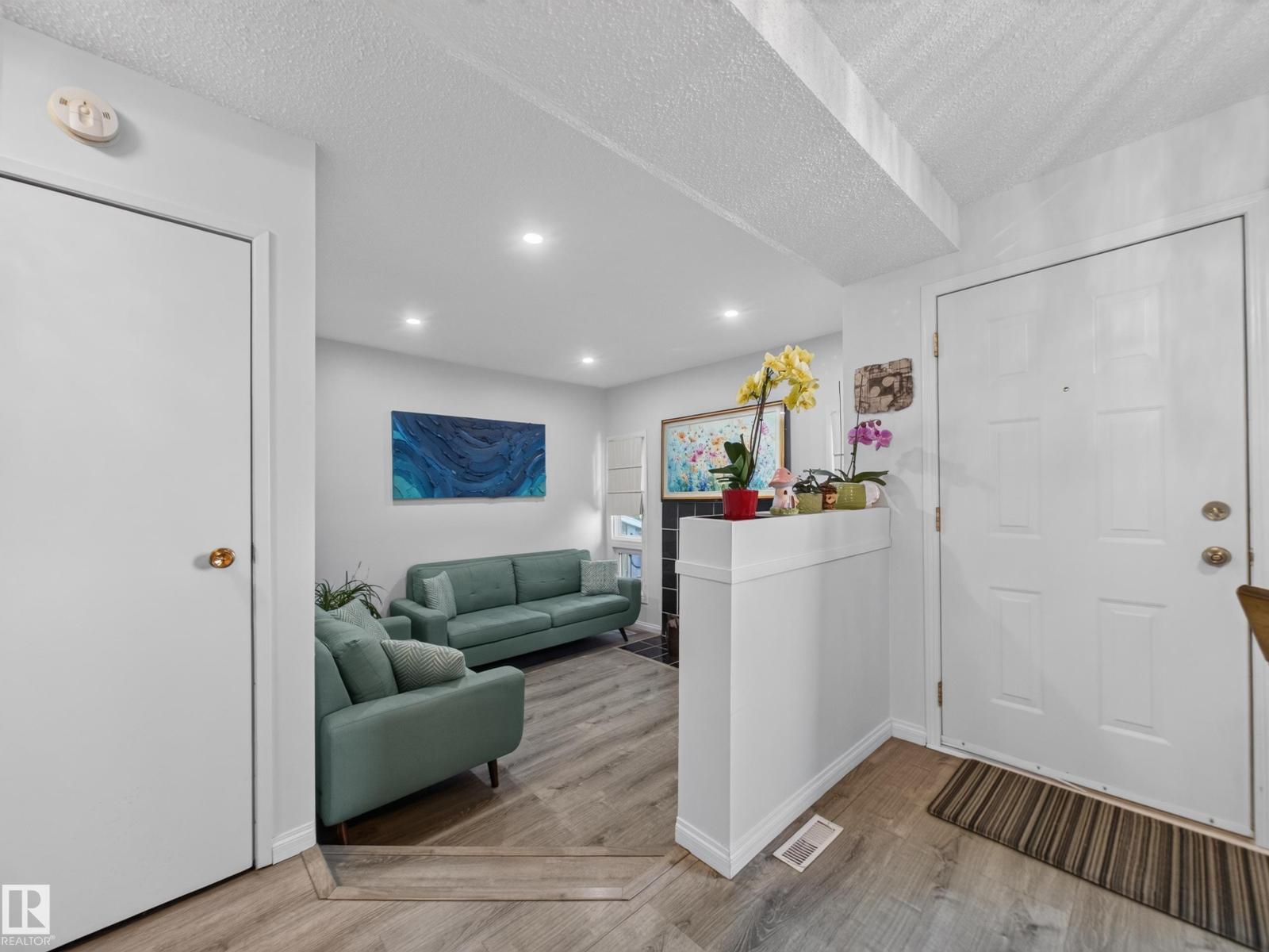 #17 15710 BEAUMARIS RD NW — photo 21