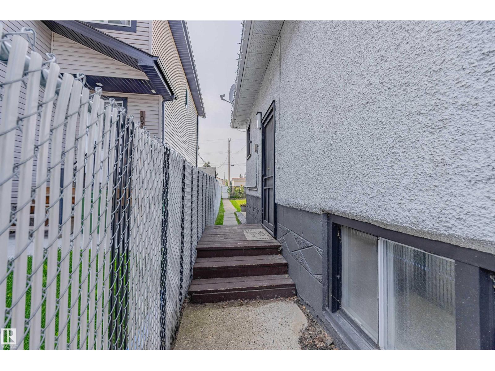 10932 151 ST NW — photo 39