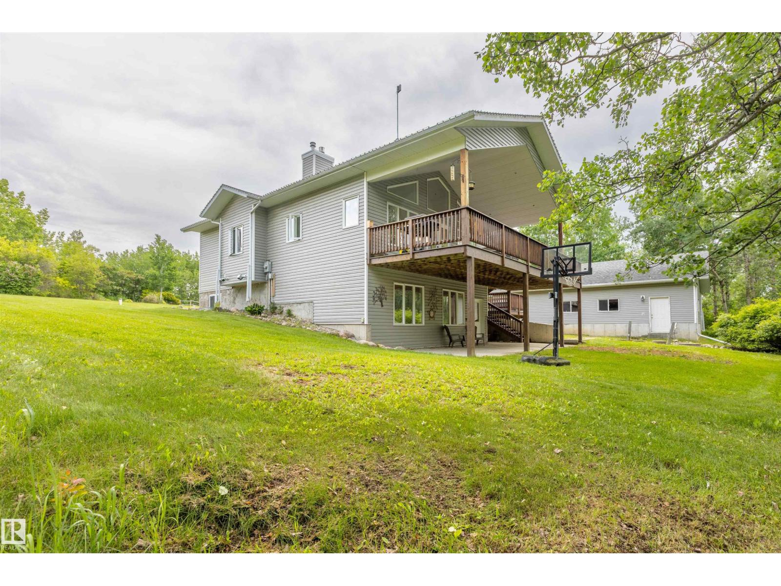 #202 55109 HWY 777 - 51