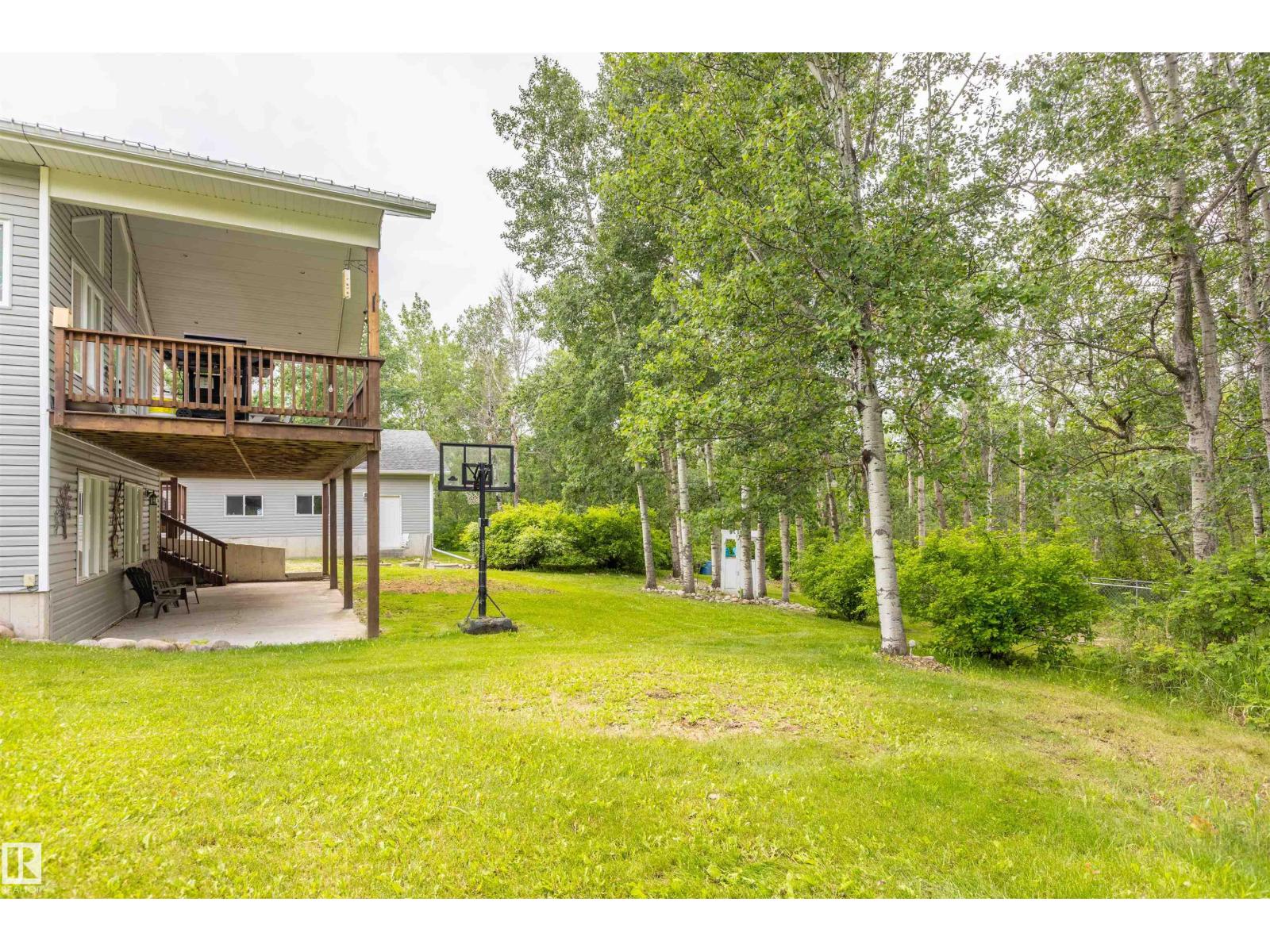 #202 55109 HWY 777 - 52