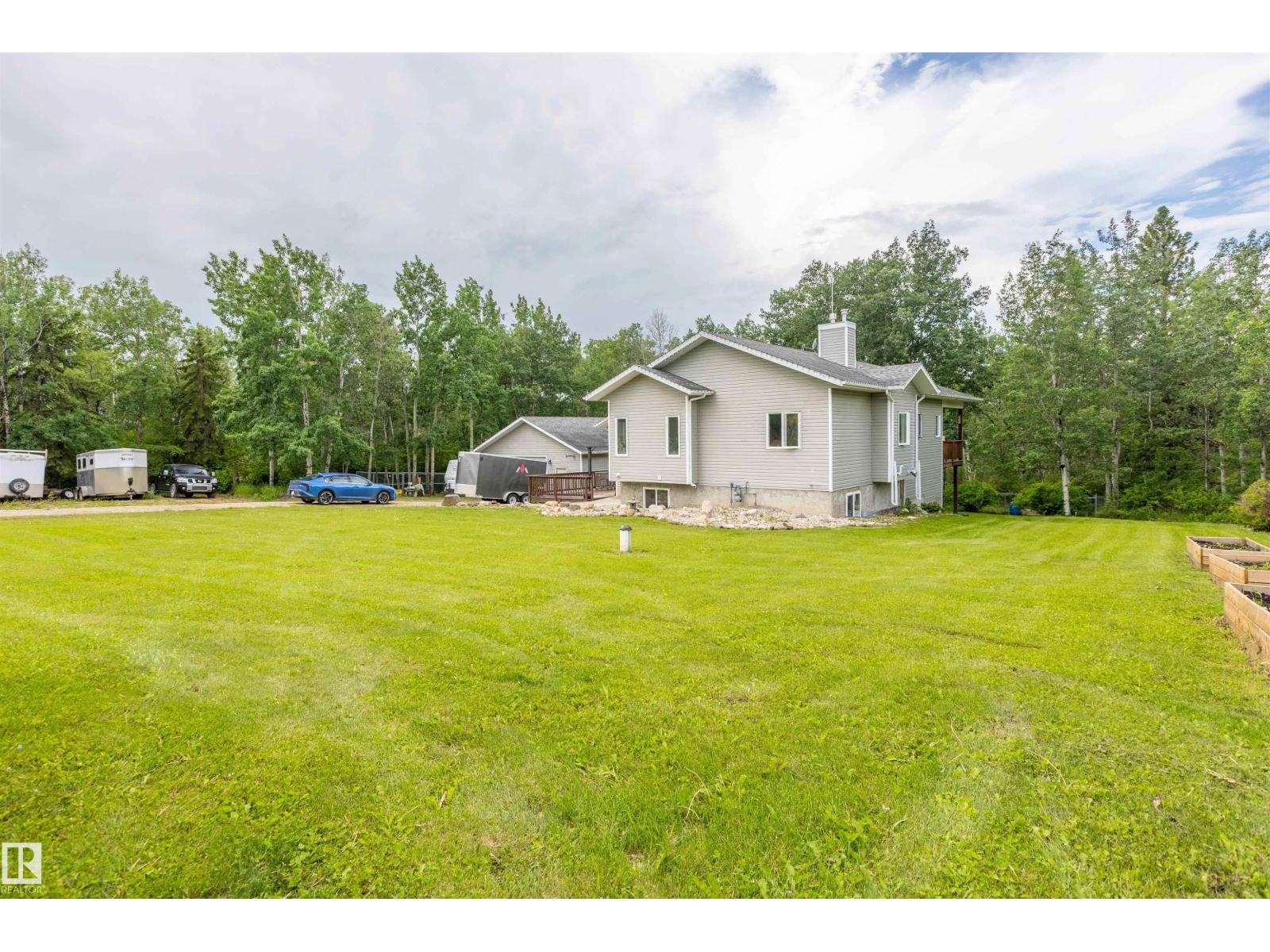 #202 55109 HWY 777 - 53
