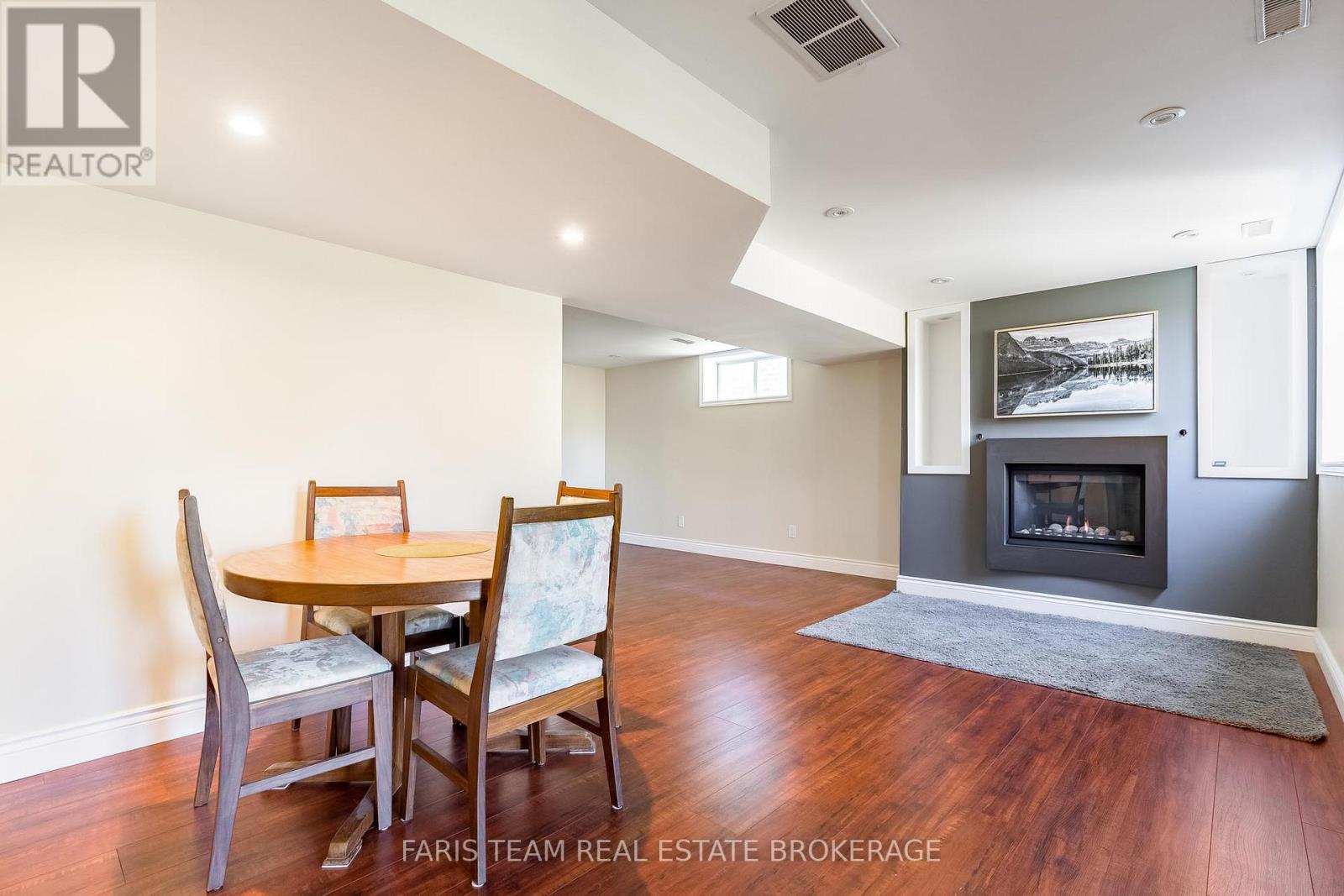 616 GLEN CEDAR CRESCENT - 34