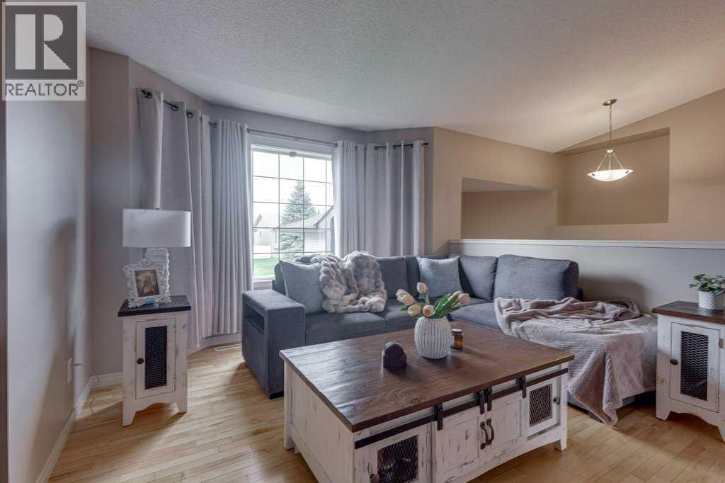 39 Isaacson Crescent, Red Deer
