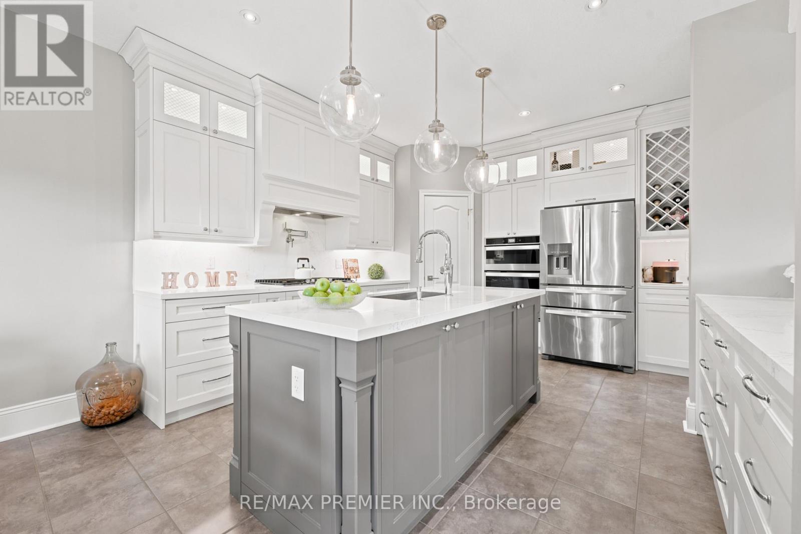 19 BURT AVENUE - 2