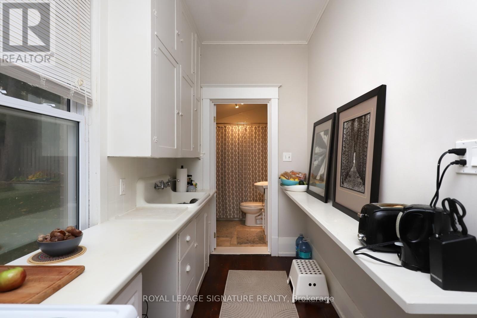 18-20 REUBEN STREET - 12