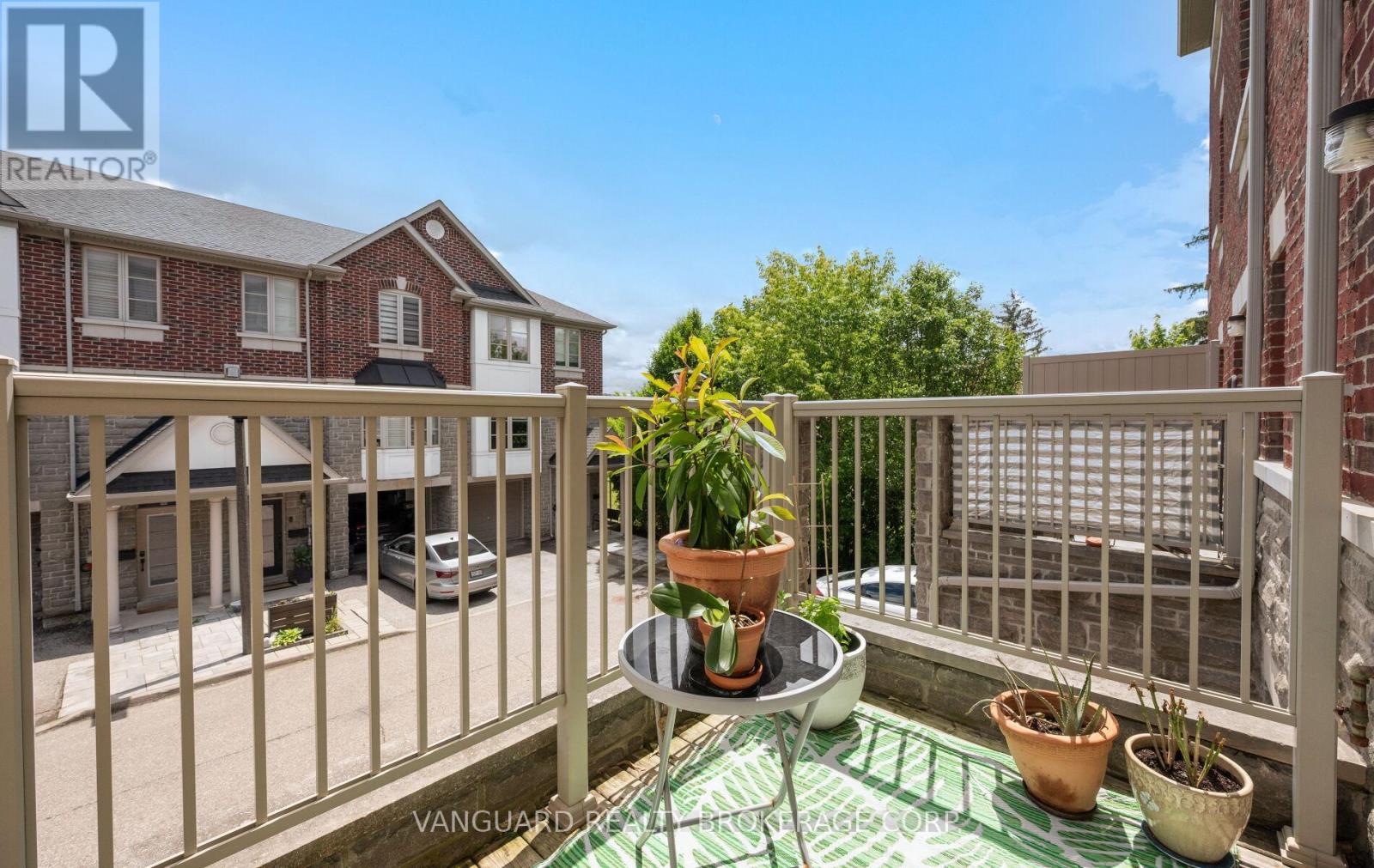 #3 8441 ISLINGTON AVENUE - 24