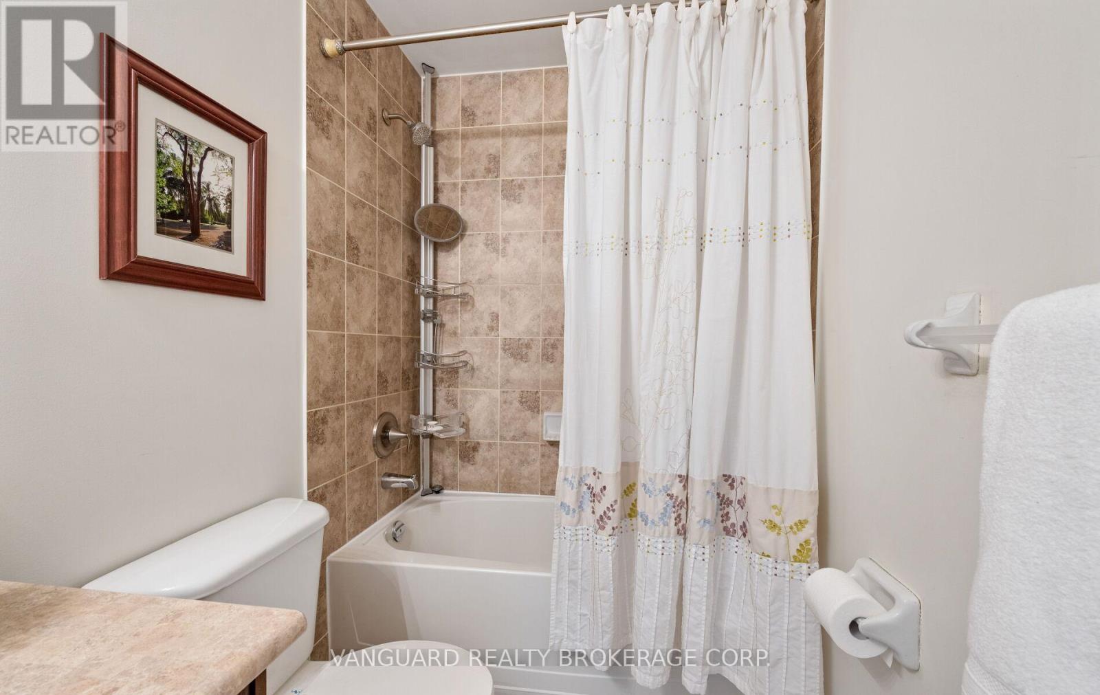 #3 8441 ISLINGTON AVENUE - 31