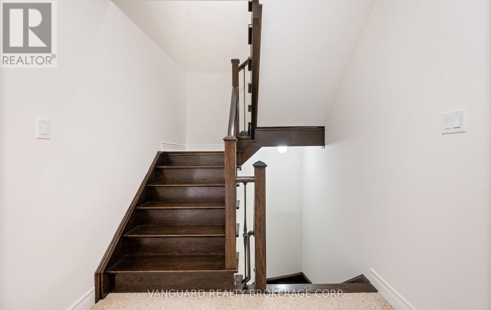 #3 8441 ISLINGTON AVENUE - 35