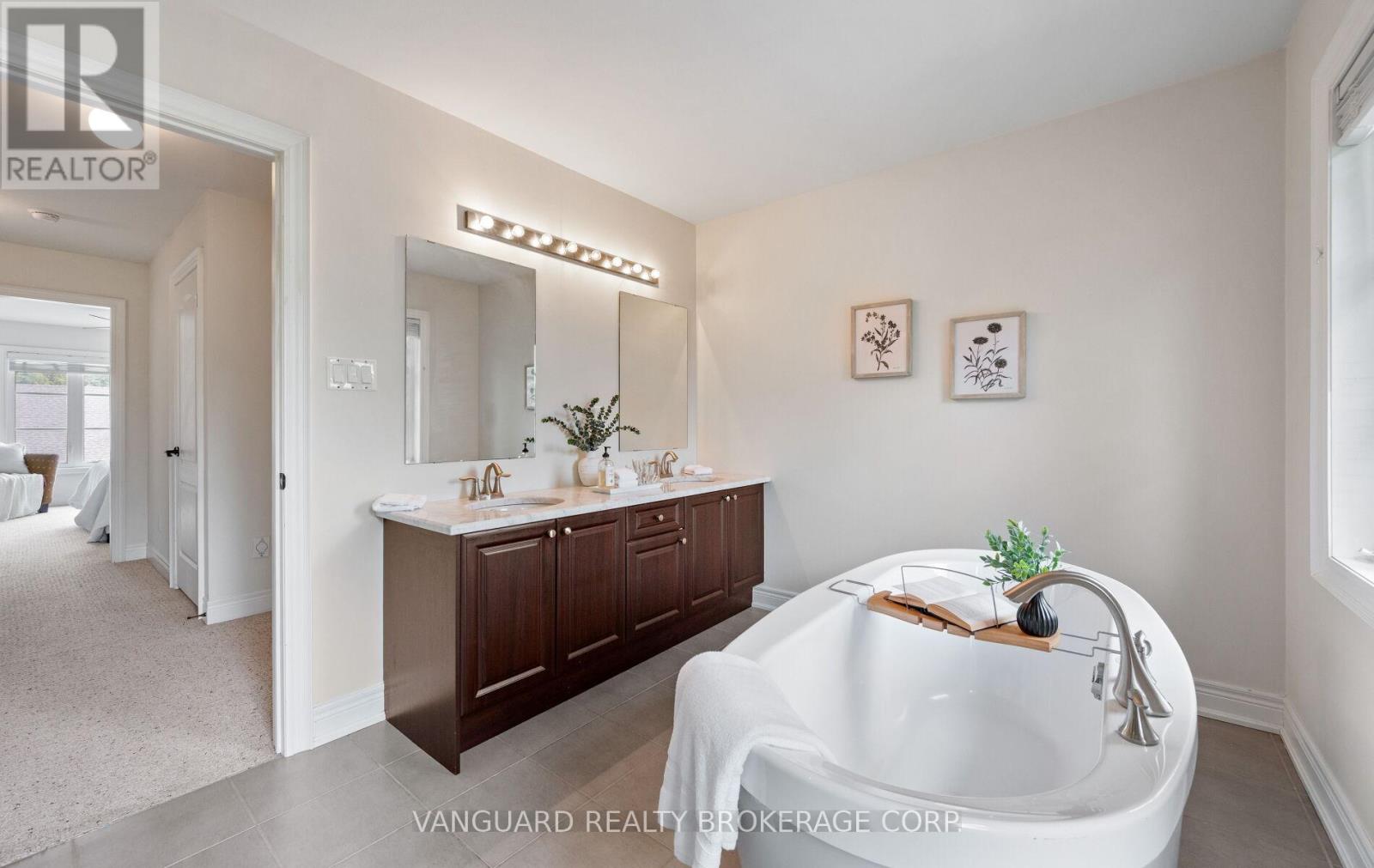 #3 8441 ISLINGTON AVENUE - 41