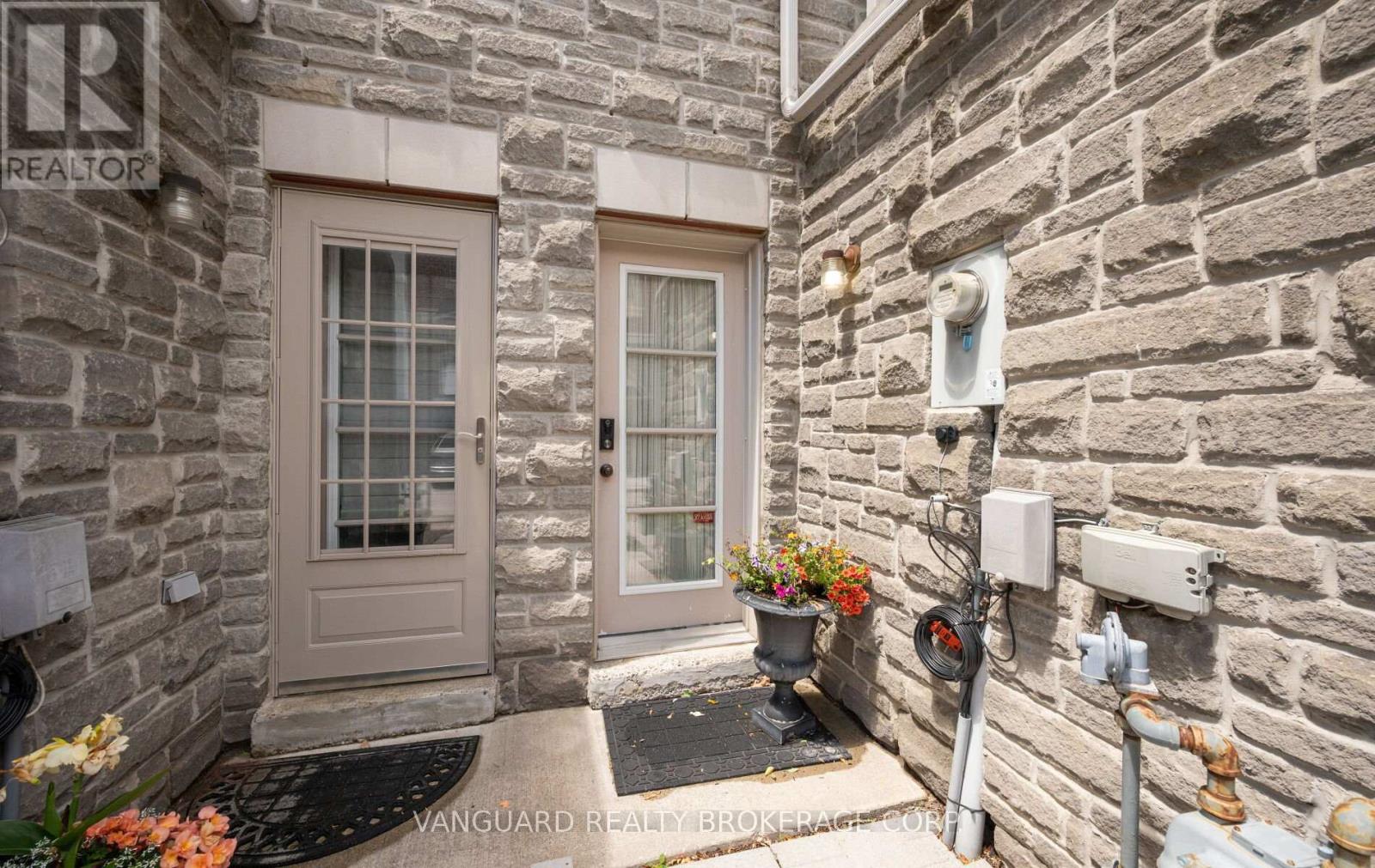 #3 8441 ISLINGTON AVENUE - 50