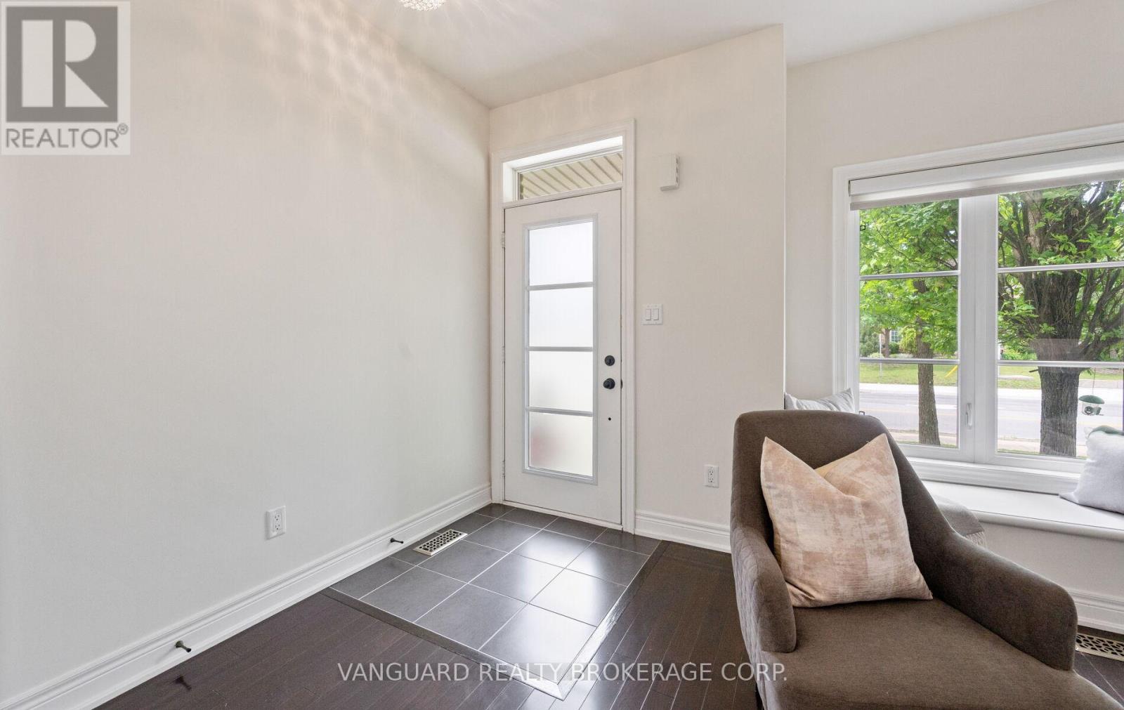 #3 8441 ISLINGTON AVENUE - 7