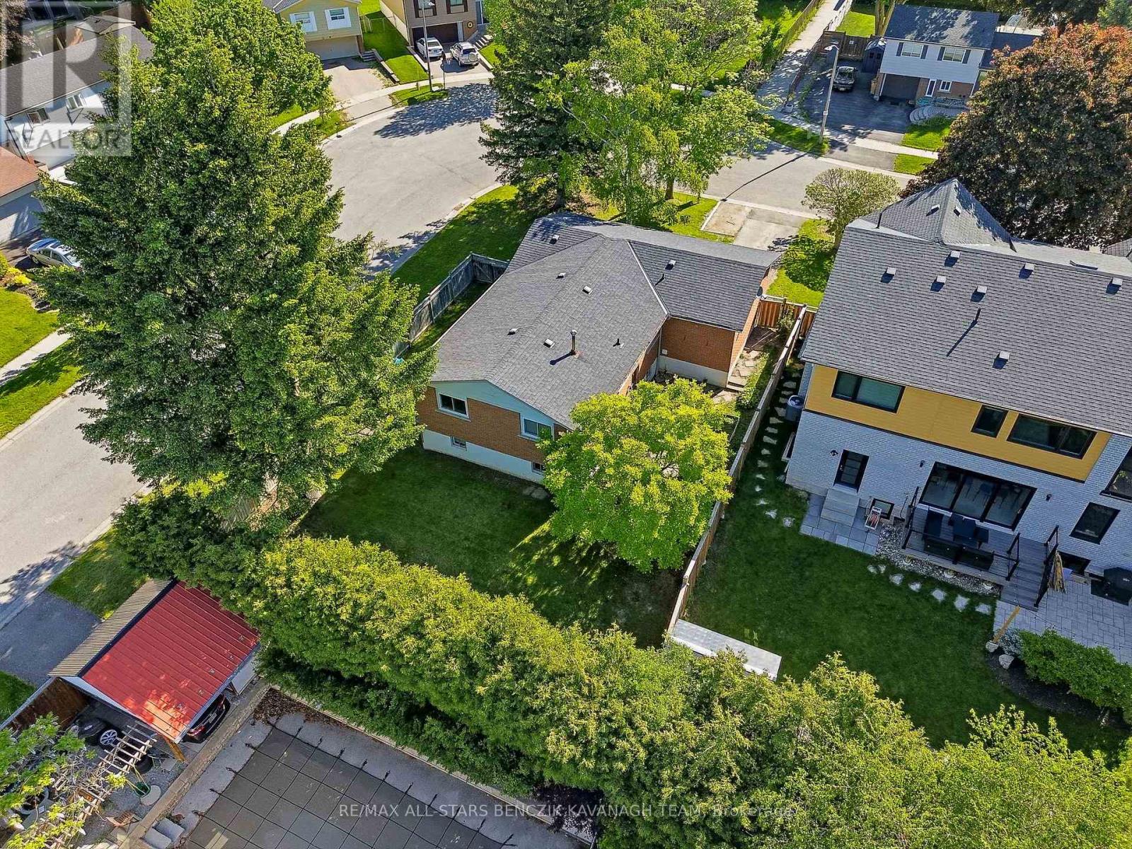 30 SIR CARADOC PLACE - 22