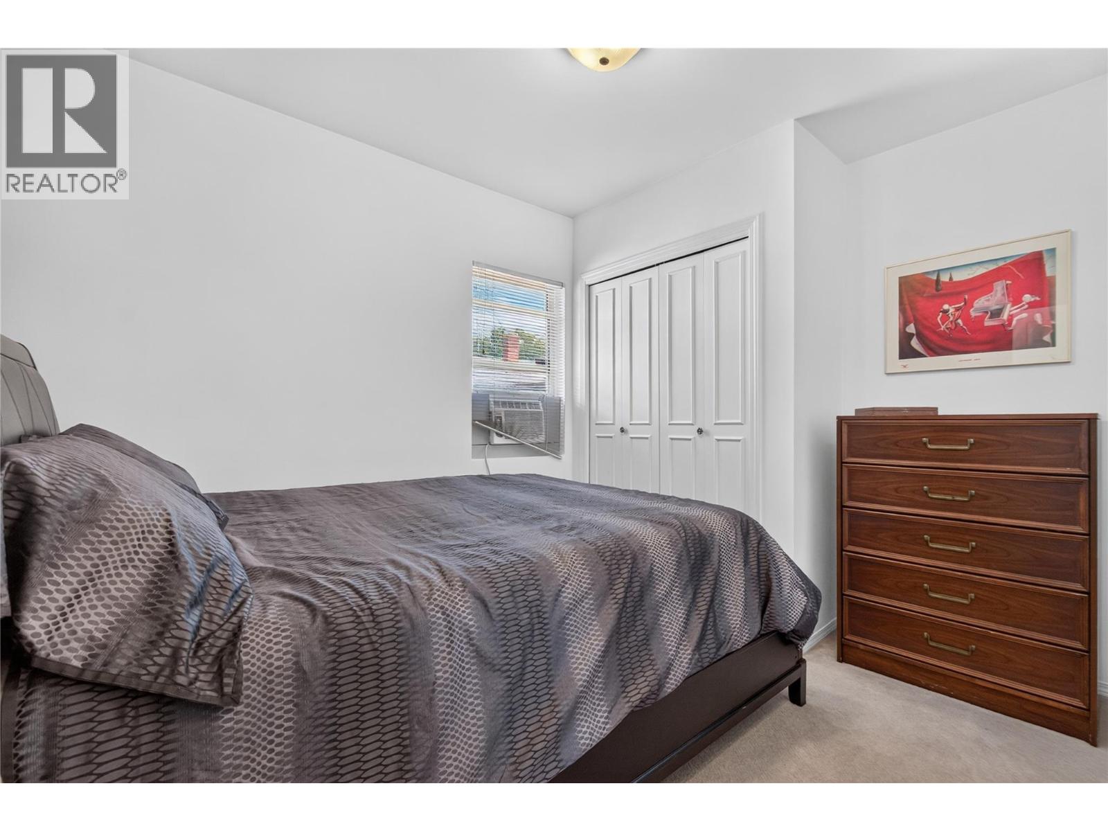 5880 Okanagan Street - 17