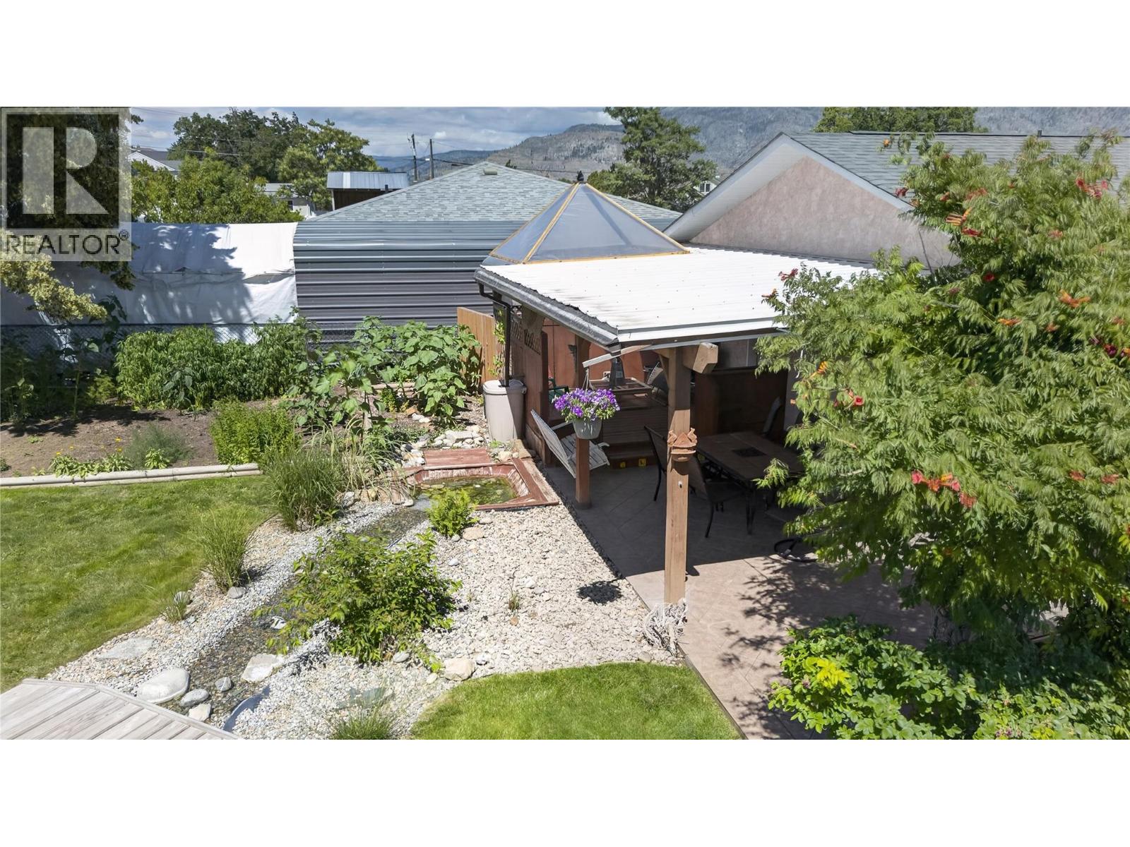 5880 Okanagan Street - 28