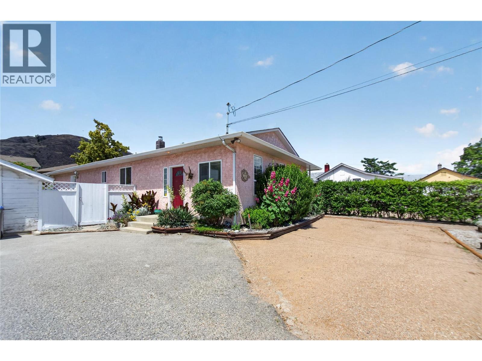 5880 Okanagan Street - 31