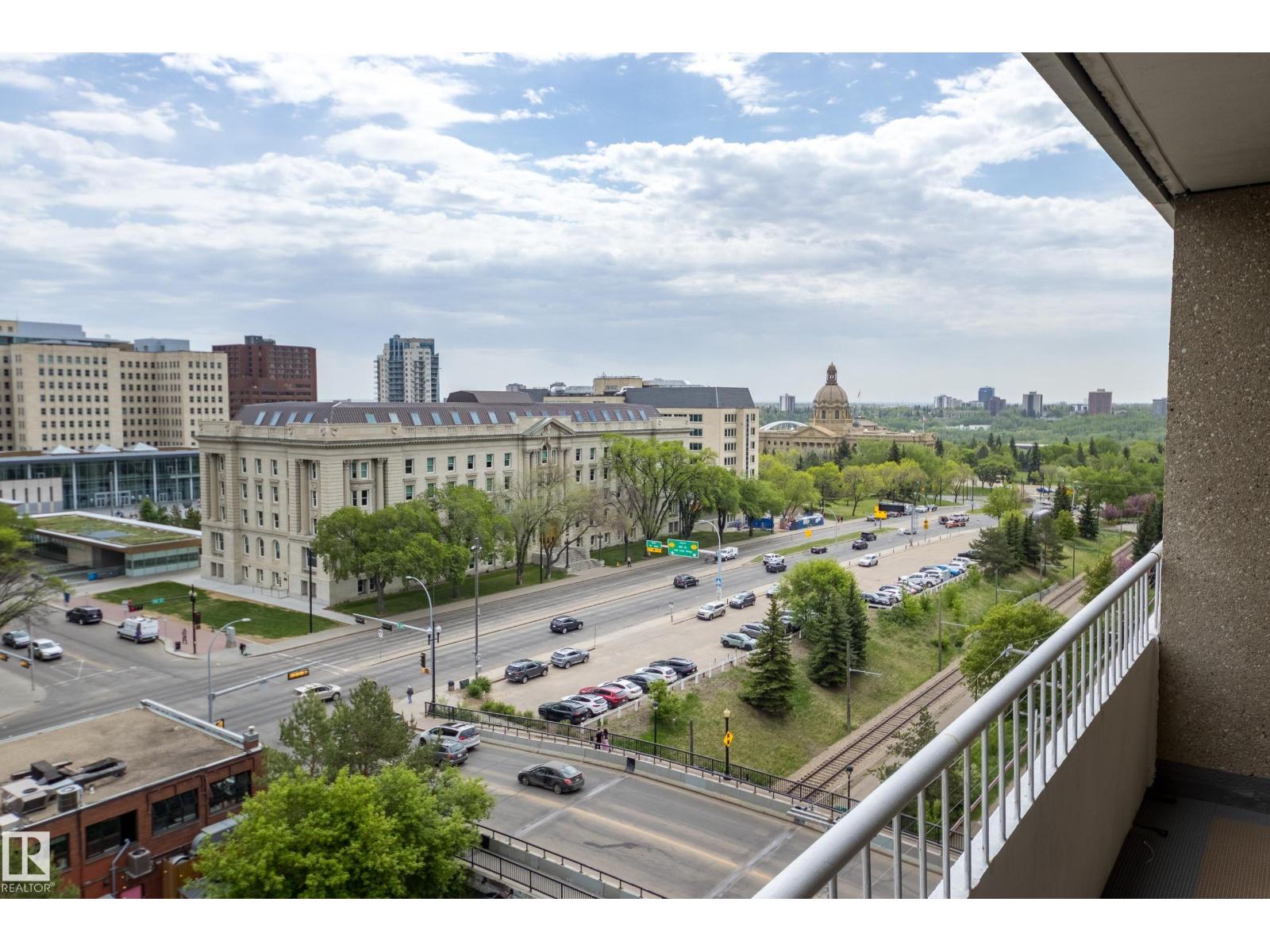#1001 9909 110 ST NW - 18