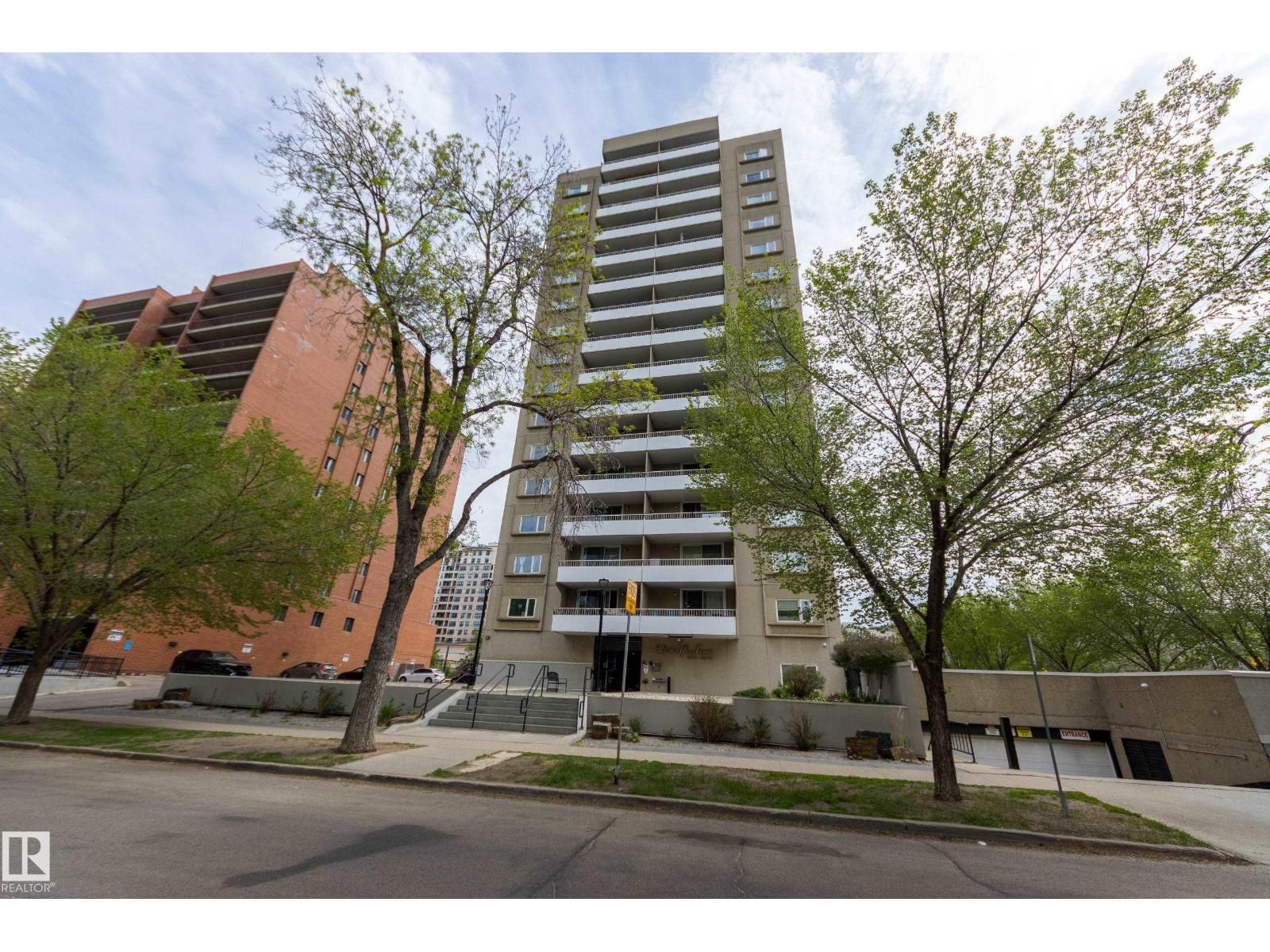 #1001 9909 110 ST NW - 36