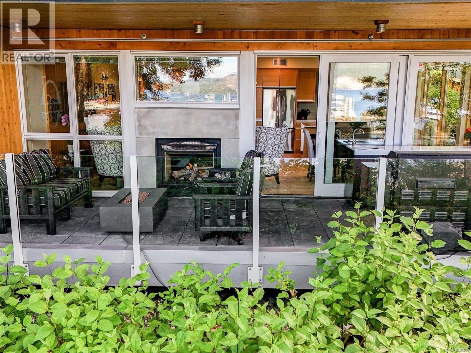101 851 Verdier Ave, Central Saanich