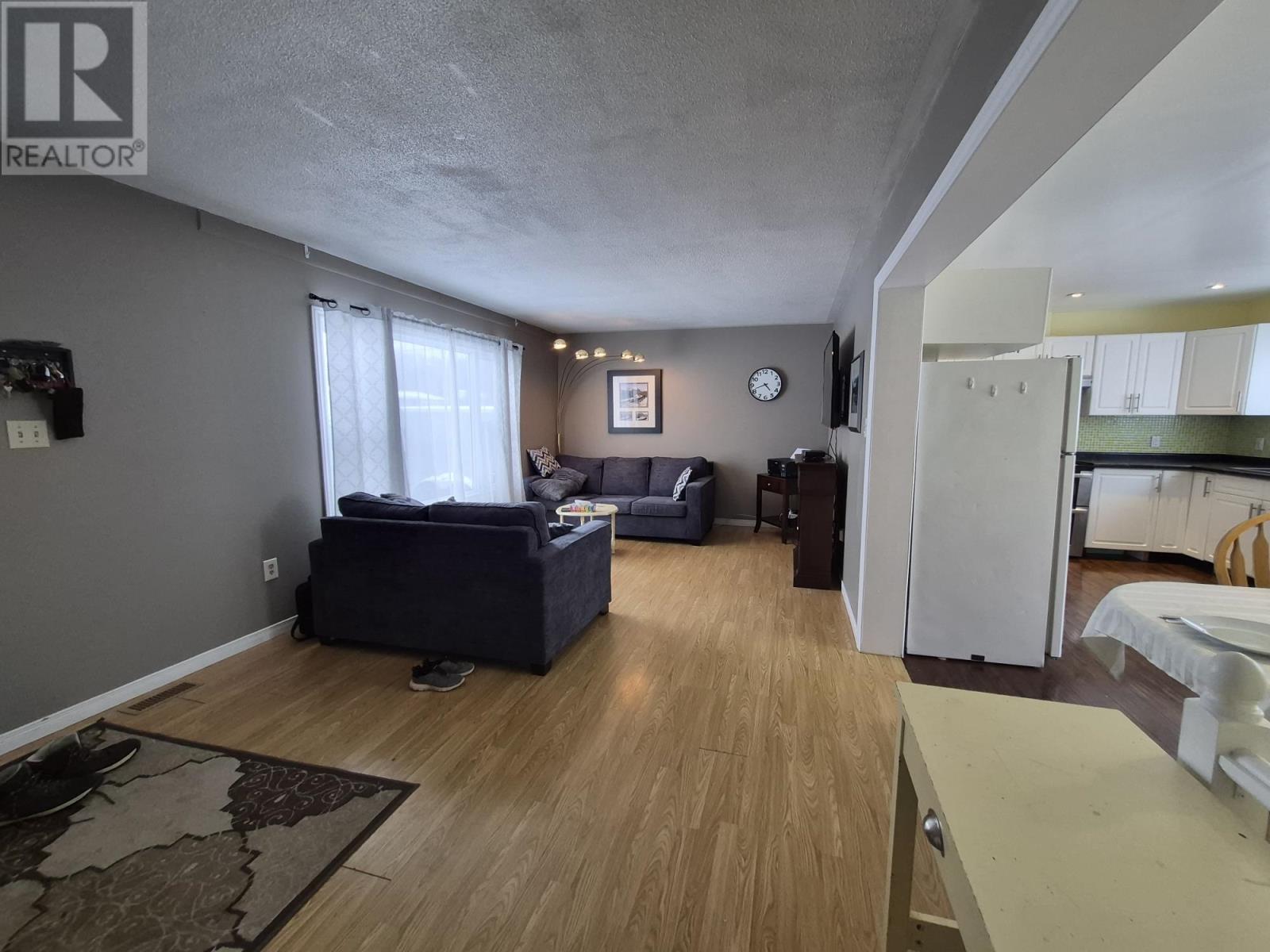 18 Lloyd Irwin Street - 4