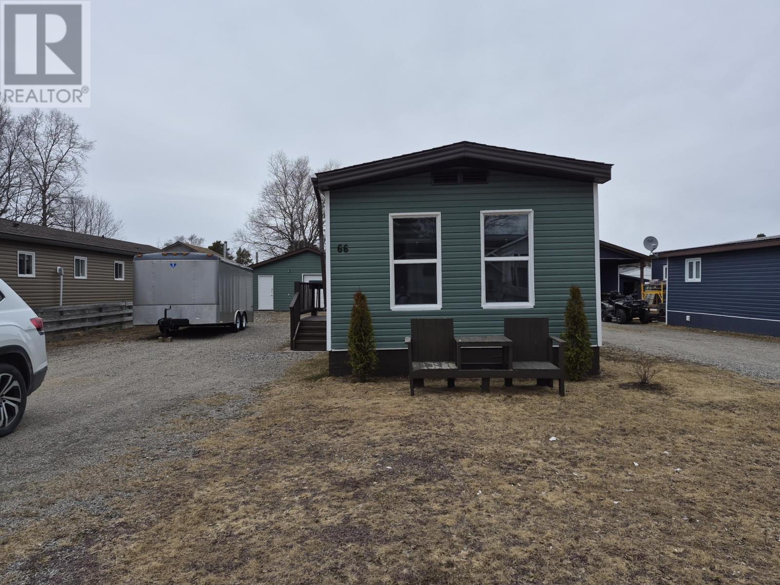 66 Jackson Crescent - 1
