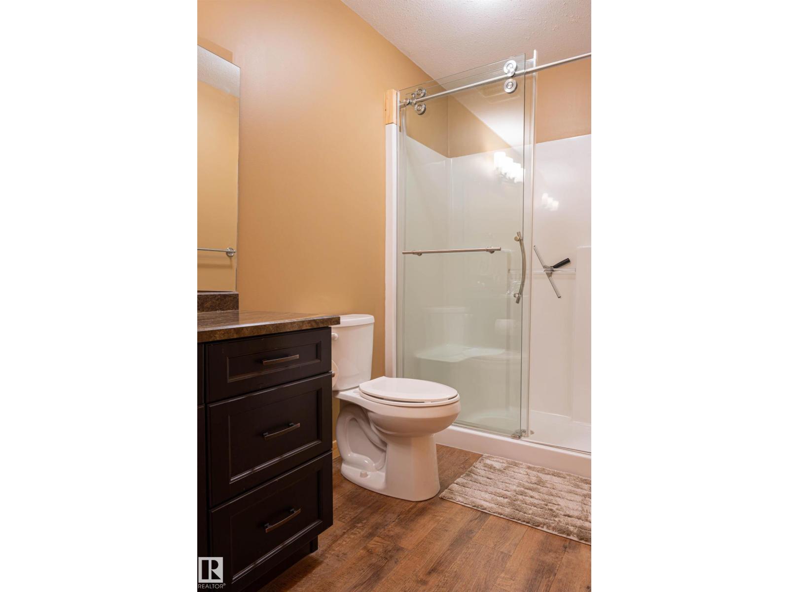 120 Lakeshore DR - 15