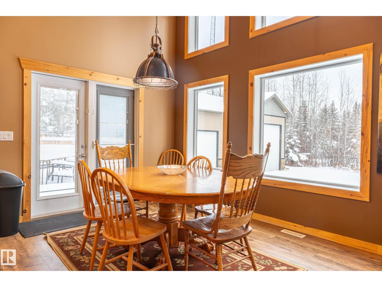 120 Lakeshore DR - 8