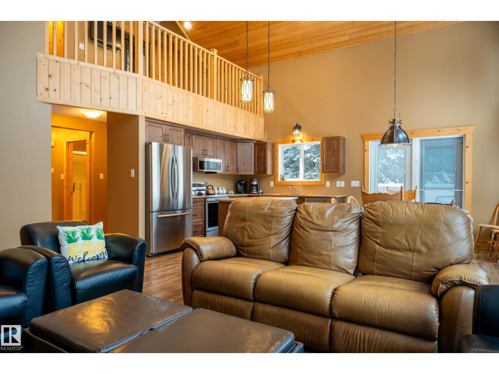 120 Lakeshore DR - 6