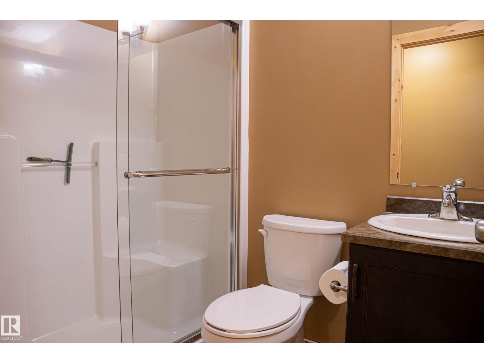 120 Lakeshore DR - 18