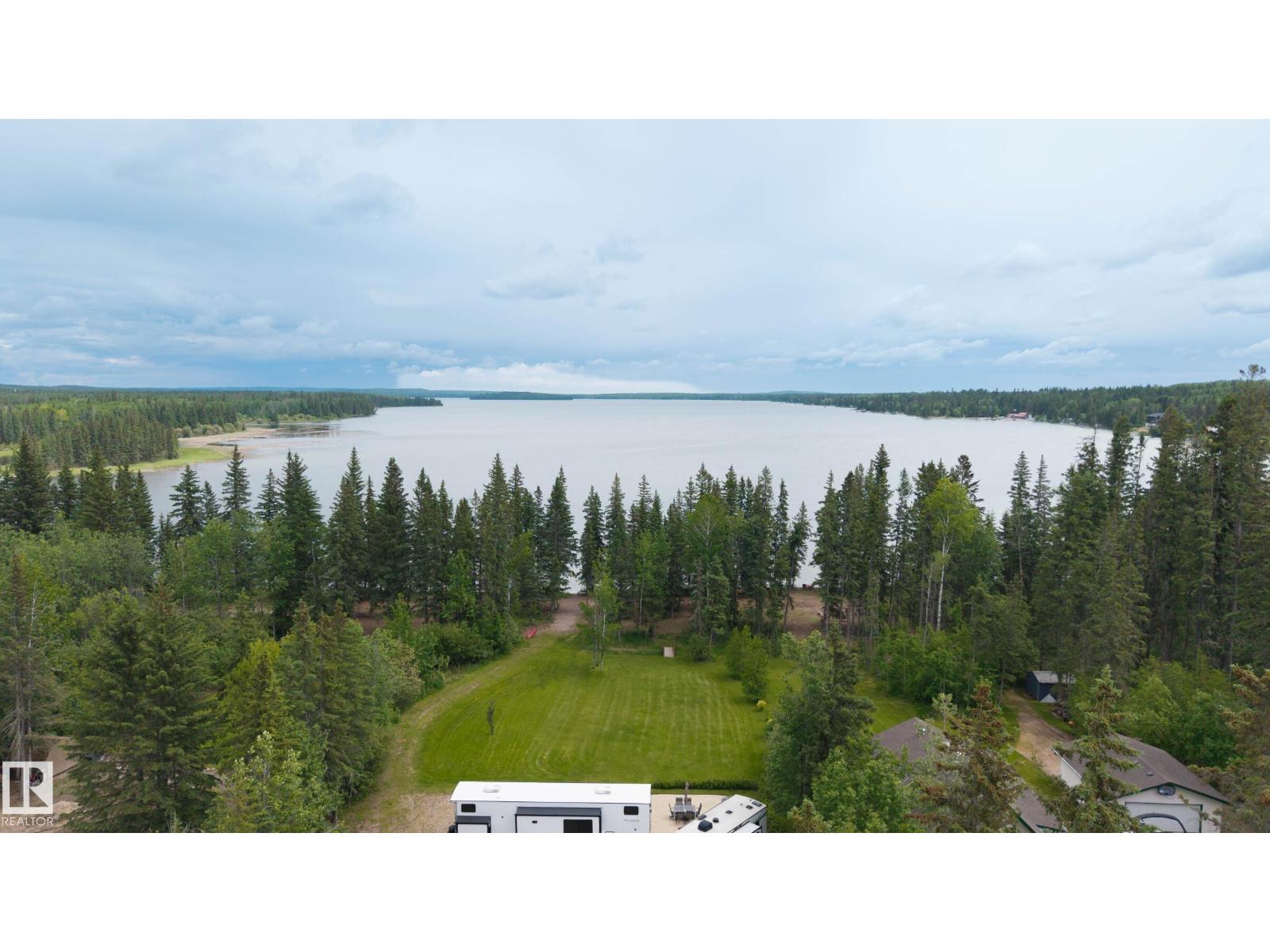 120 Lakeshore DR — photo 31