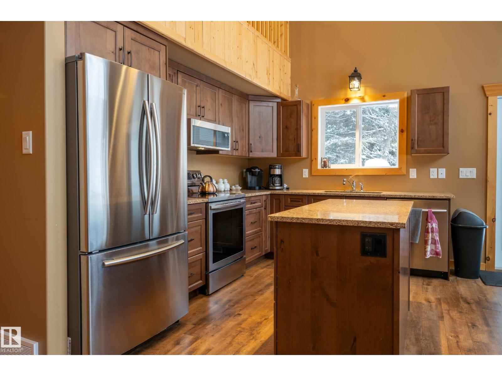 120 Lakeshore DR — photo 9