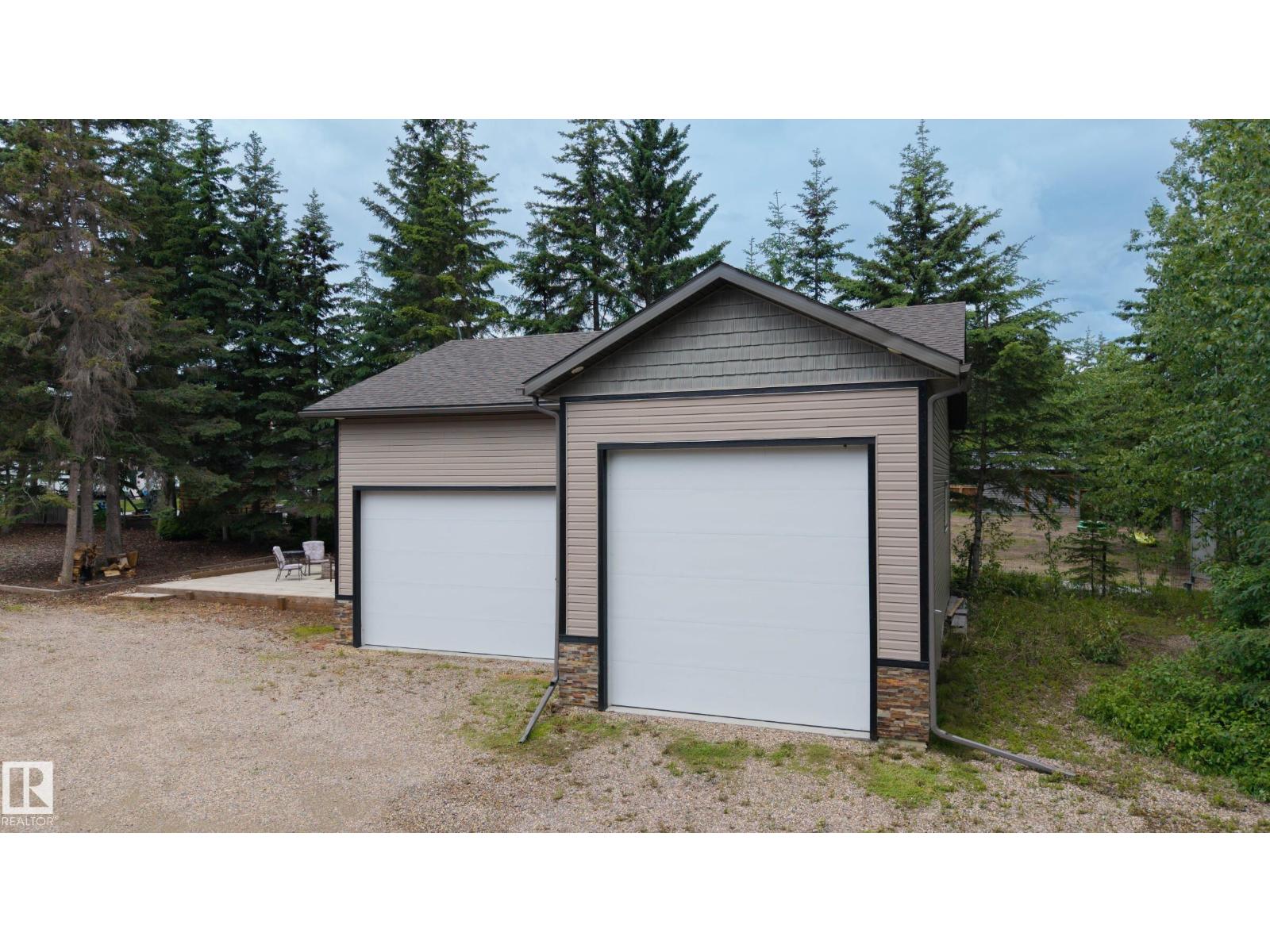 120 Lakeshore DR — photo 35