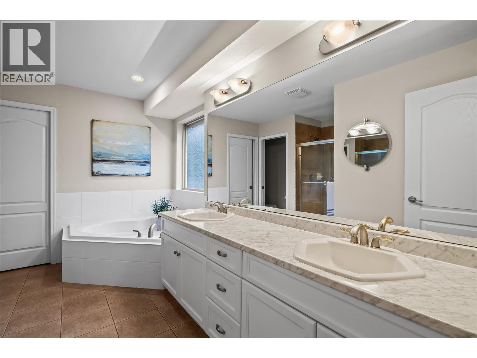 #18 2155 Horizon Drive - 26